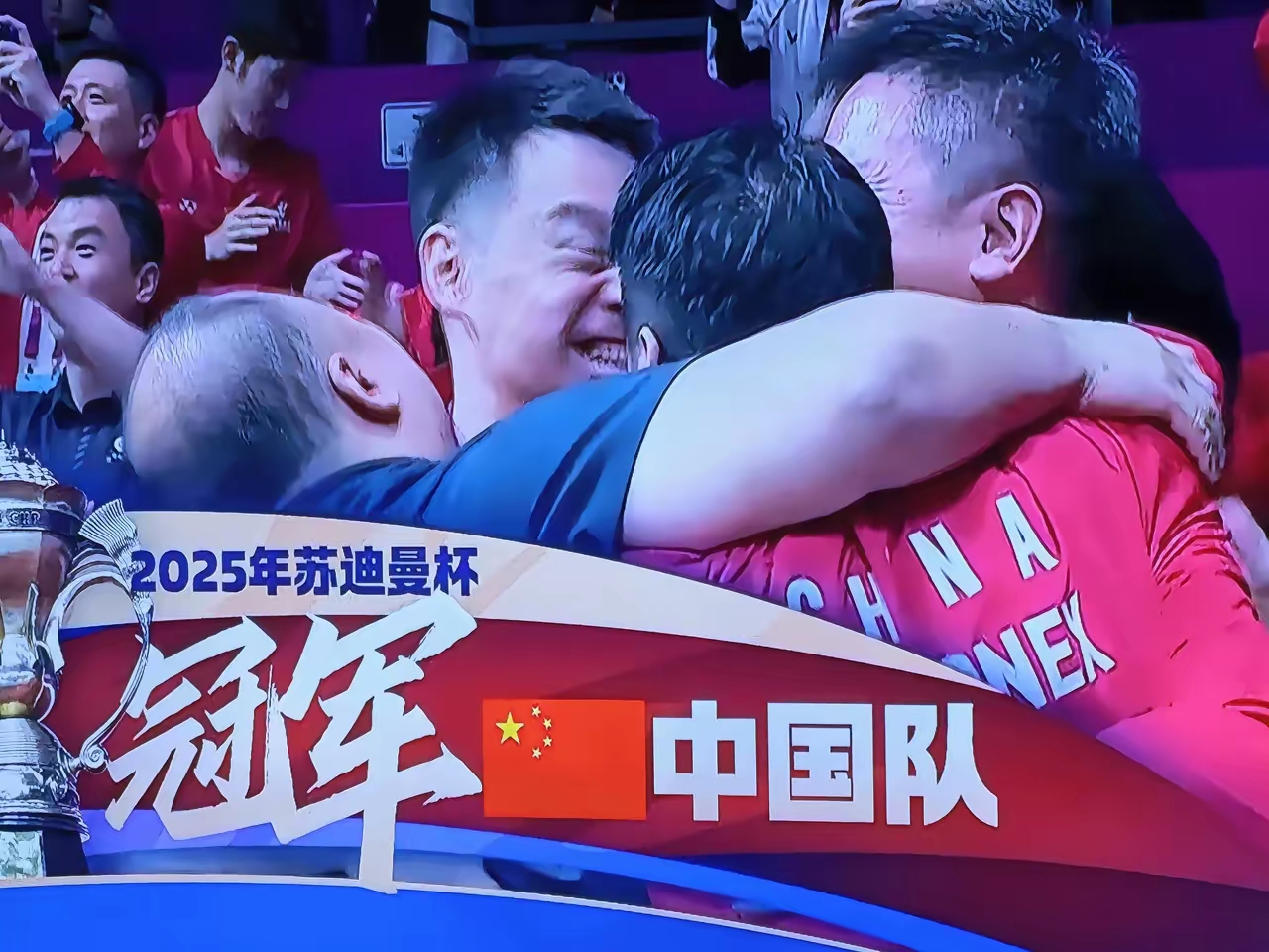 中国羽毛球队碾压丹麦羽毛球队，辛杜送出助攻