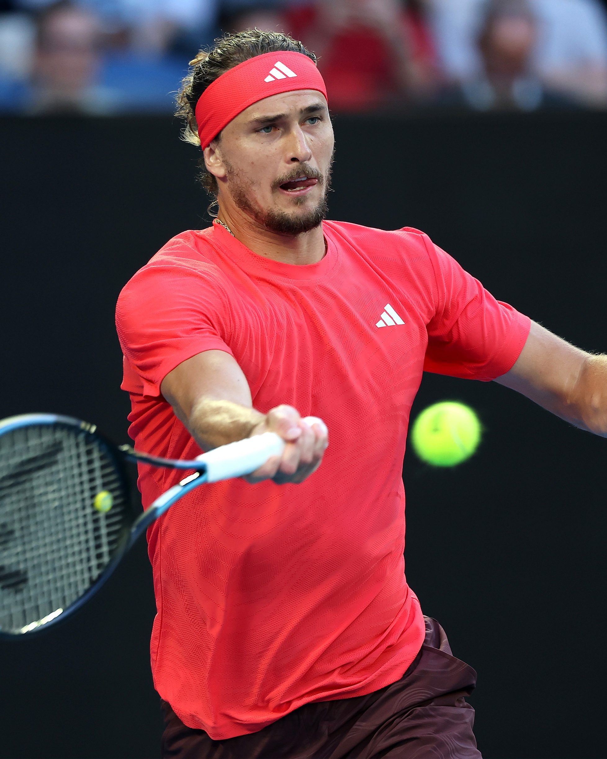 拉沃尔杯险胜戴维斯杯，辛纳惊艳四座