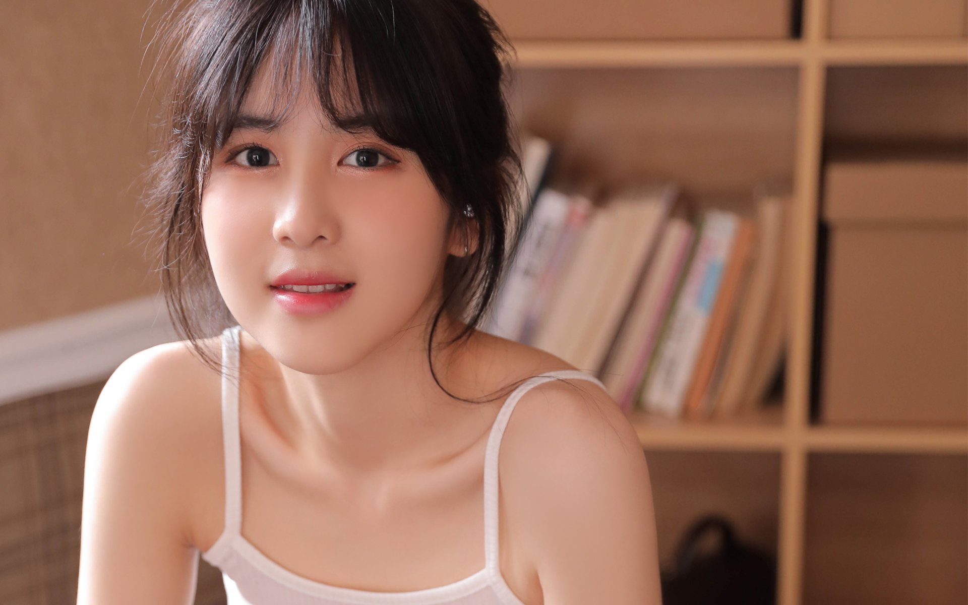 赛道变色龙与红牛独舞，阿斯顿马丁奇袭哈斯，维斯塔潘的绝对领域