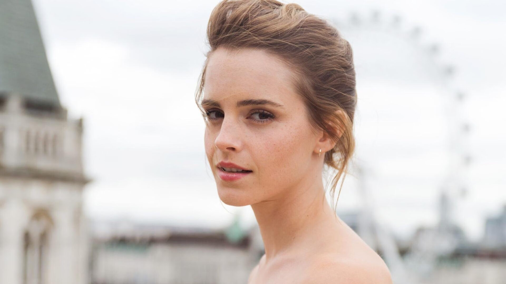 温网奖杯独耀,却不及他扛起整个国家的千钧一发