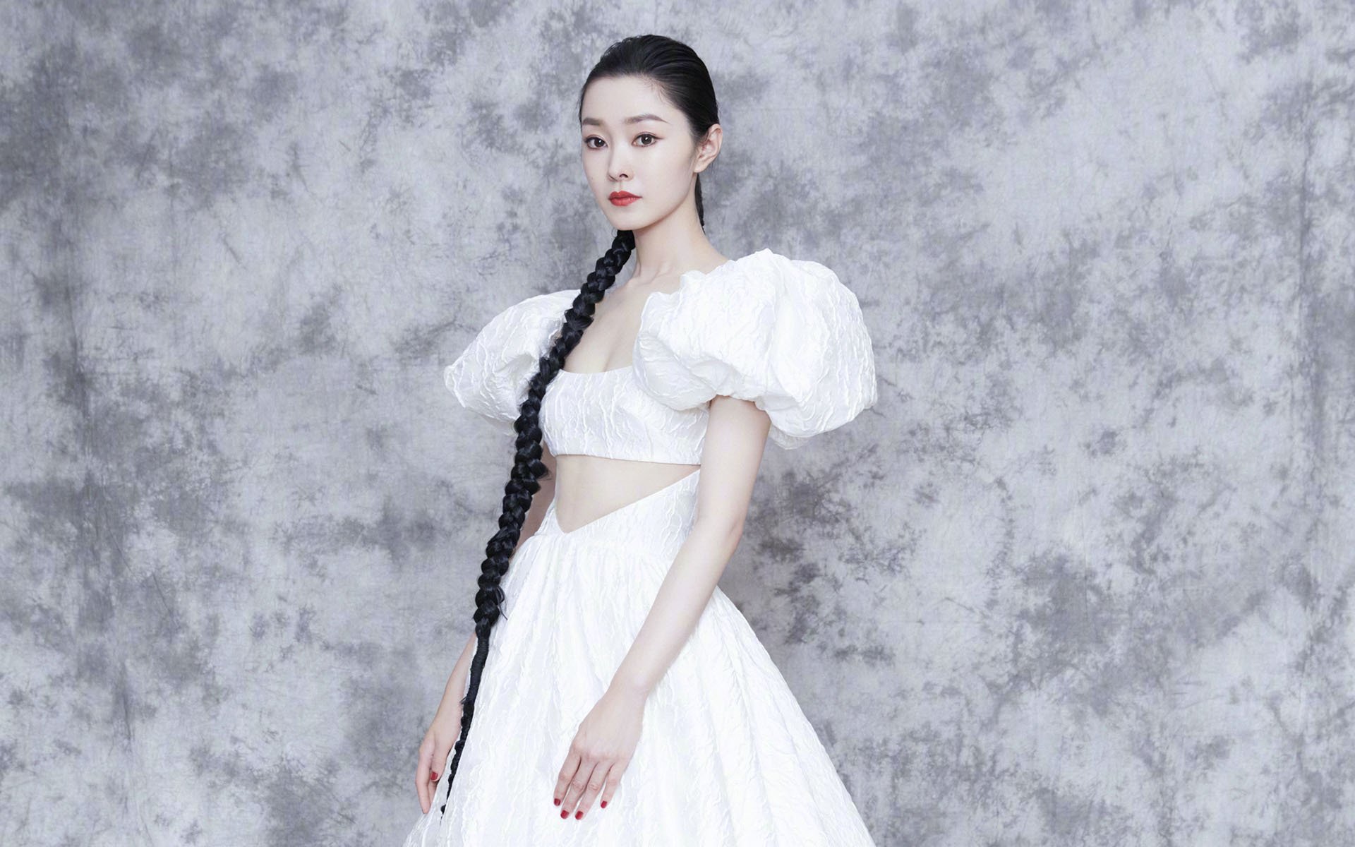 哈登重燃太阳能！太阳全面压制尼克斯的战术解读